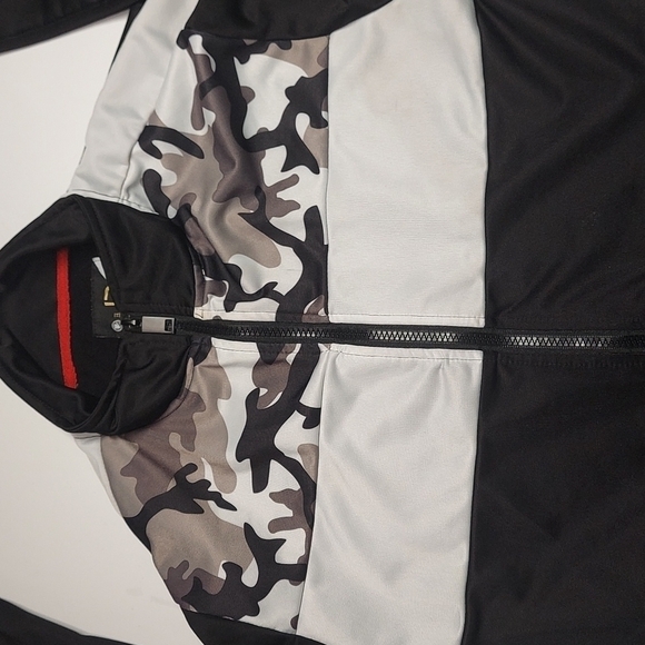 LR Scoop Camouflage Jacket Size Small - Picture 2 of 15